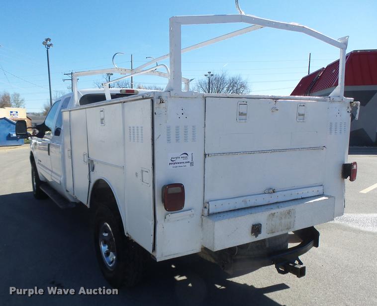 image for item DA3375 2002 Ford F250 Super Duty SuperCab utility bed pickup truck