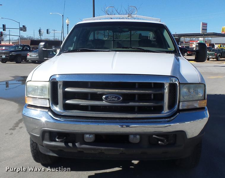 image for item DA3375 2002 Ford F250 Super Duty SuperCab utility bed pickup truck