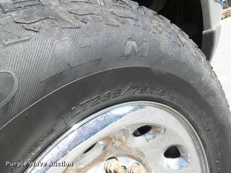 image for item DA3375 2002 Ford F250 Super Duty SuperCab utility bed pickup truck