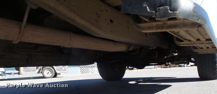 image for item DA3375 2002 Ford F250 Super Duty SuperCab utility bed pickup truck