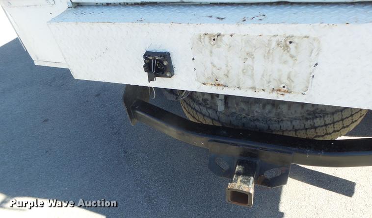 image for item DA3375 2002 Ford F250 Super Duty SuperCab utility bed pickup truck