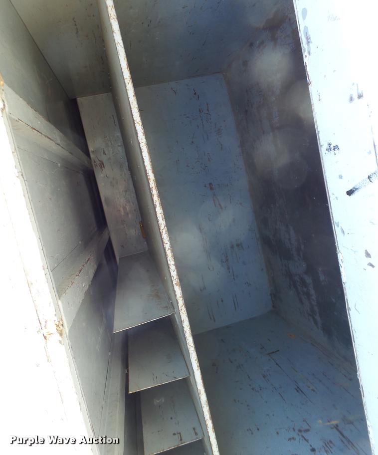 image for item DA3375 2002 Ford F250 Super Duty SuperCab utility bed pickup truck