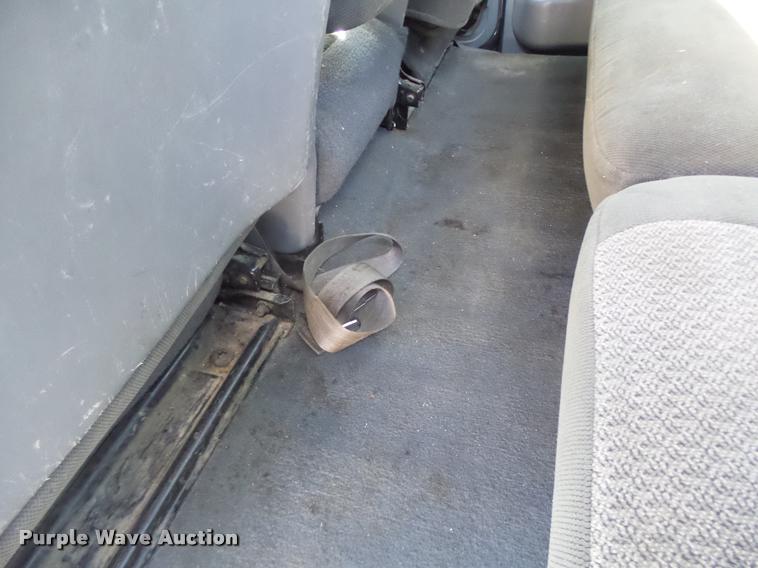 image for item DA3375 2002 Ford F250 Super Duty SuperCab utility bed pickup truck