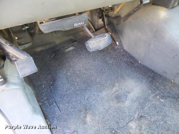 image for item DA3375 2002 Ford F250 Super Duty SuperCab utility bed pickup truck