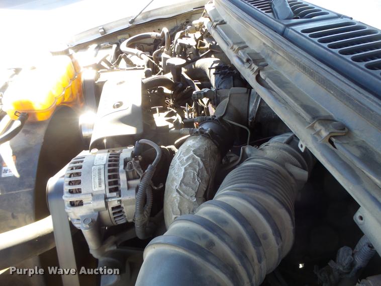 image for item DA3375 2002 Ford F250 Super Duty SuperCab utility bed pickup truck