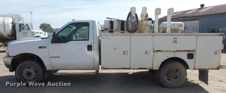 image for item DA3954 2002 Ford F450 Super Duty service truck