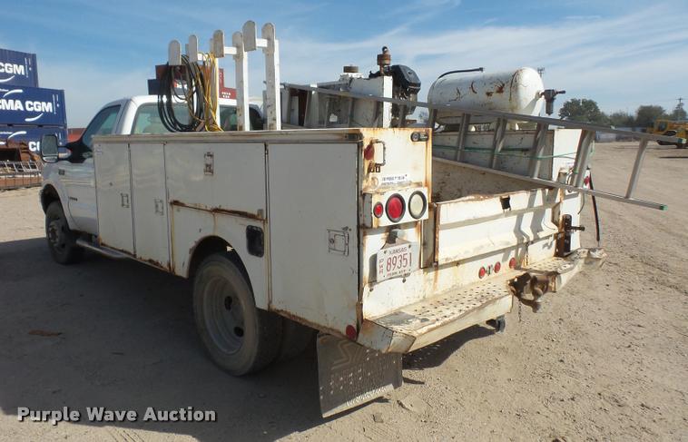 image for item DA3954 2002 Ford F450 Super Duty service truck