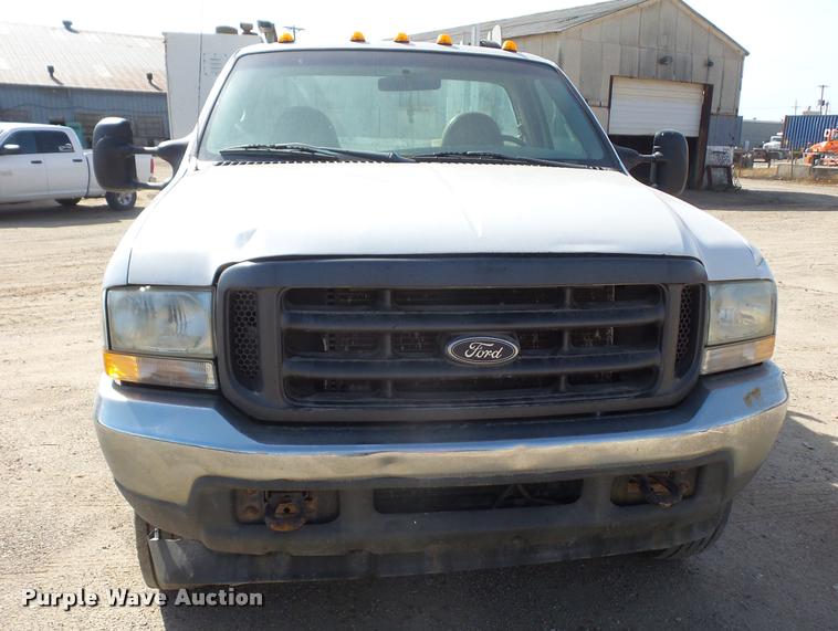 image for item DA3954 2002 Ford F450 Super Duty service truck