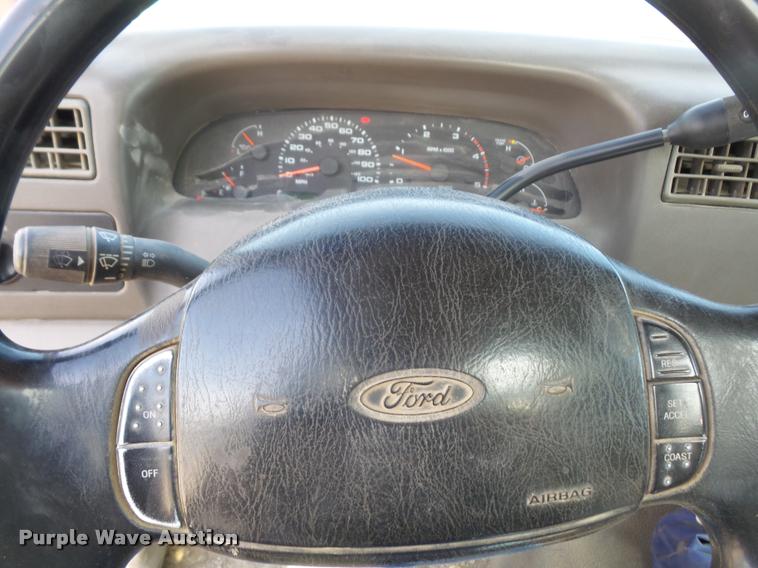 image for item DA3954 2002 Ford F450 Super Duty service truck