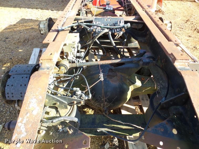 image for item DA7470 International truck axle