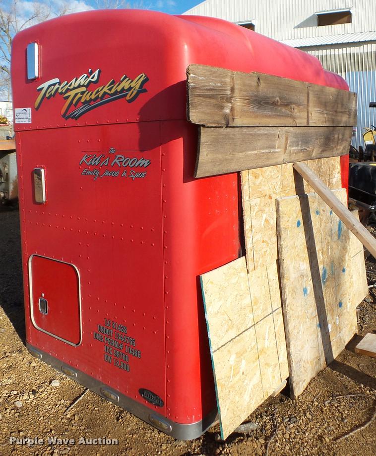 image for item DA7471 Peterbilt Unibilt sleeper