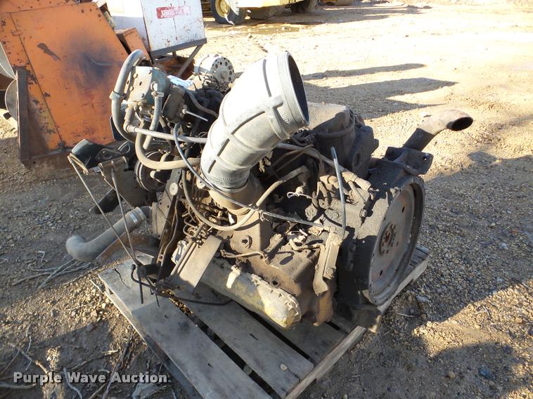 image for item DA7472 Caterpillar 3208 eight cylinder diesel engine