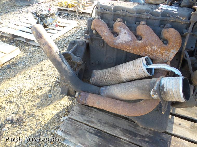 image for item DA7472 Caterpillar 3208 eight cylinder diesel engine