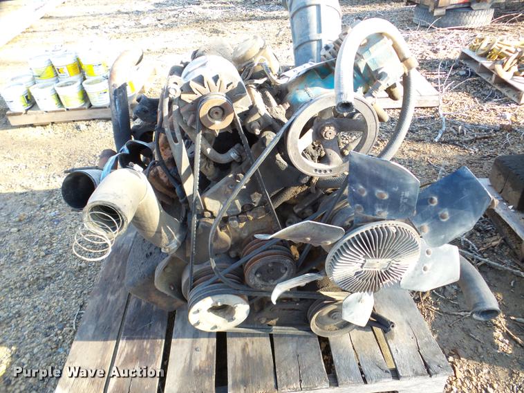 image for item DA7472 Caterpillar 3208 eight cylinder diesel engine