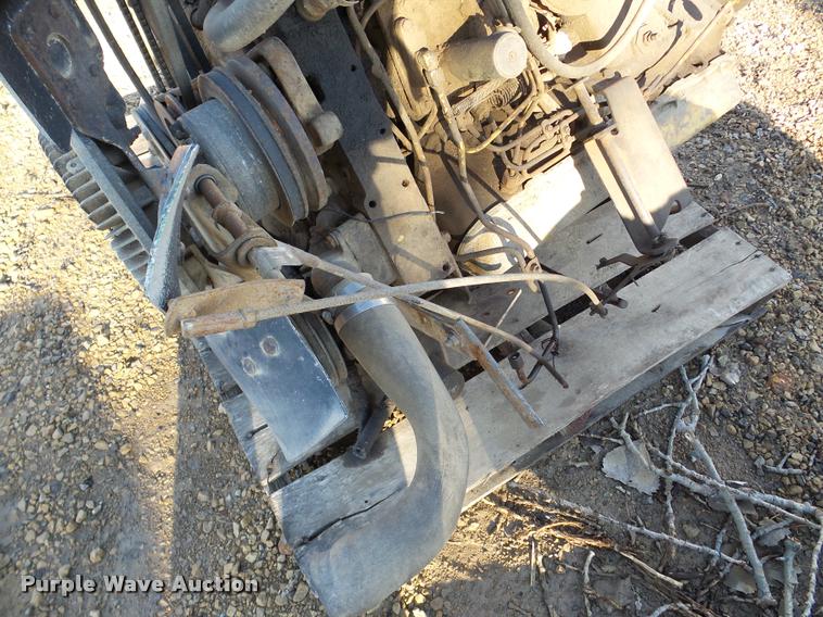 image for item DA7472 Caterpillar 3208 eight cylinder diesel engine