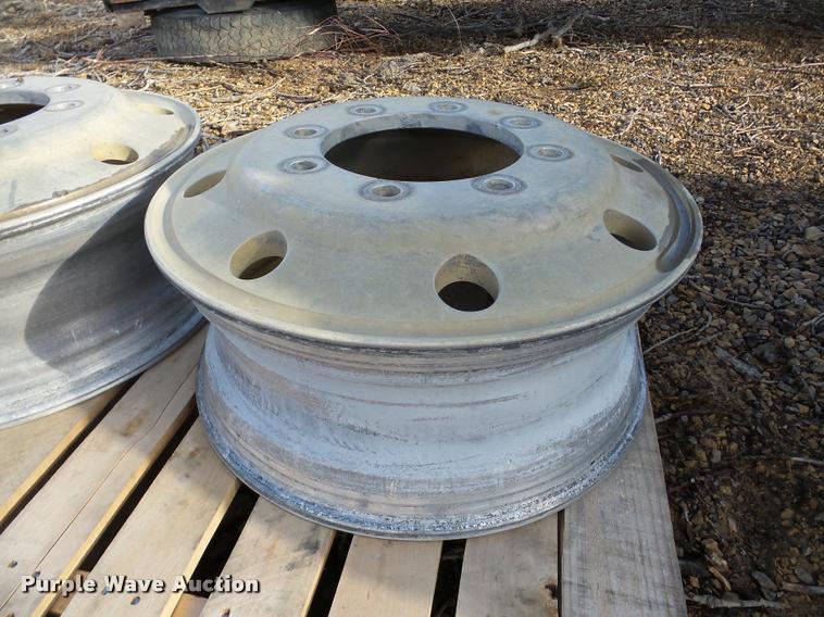 image for item DA7477 (2) 8.25 x 22.5 aluminum wheels