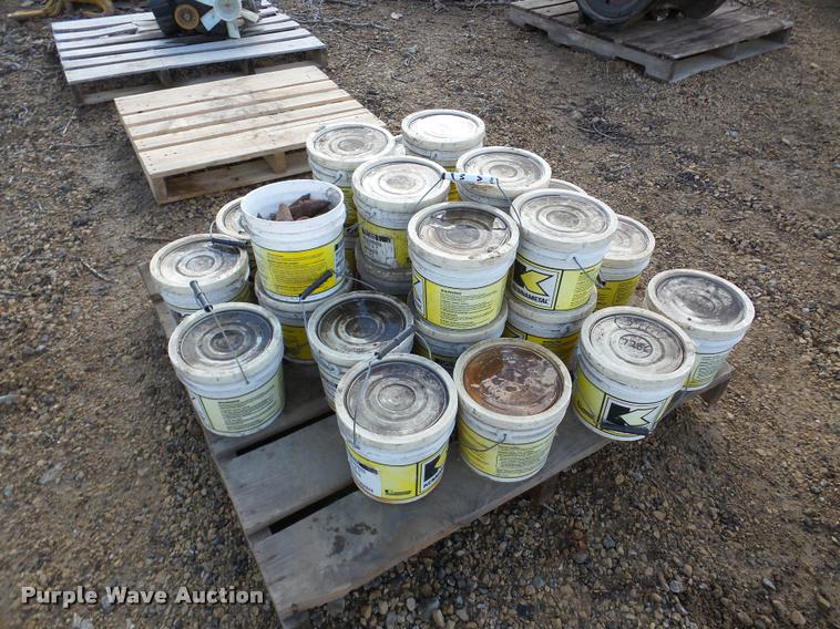 image for item DA7480 Approximately 600 Kennametal 1117699 trencher rock teeth