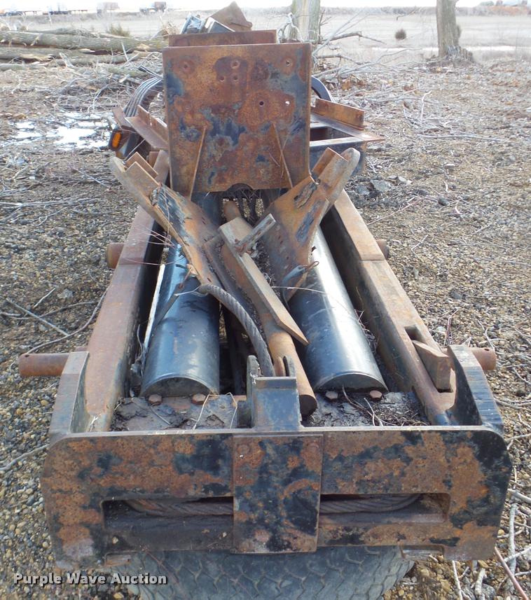 image for item DA7482 Roll off truck bed frame