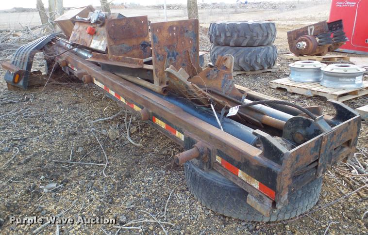 image for item DA7482 Roll off truck bed frame