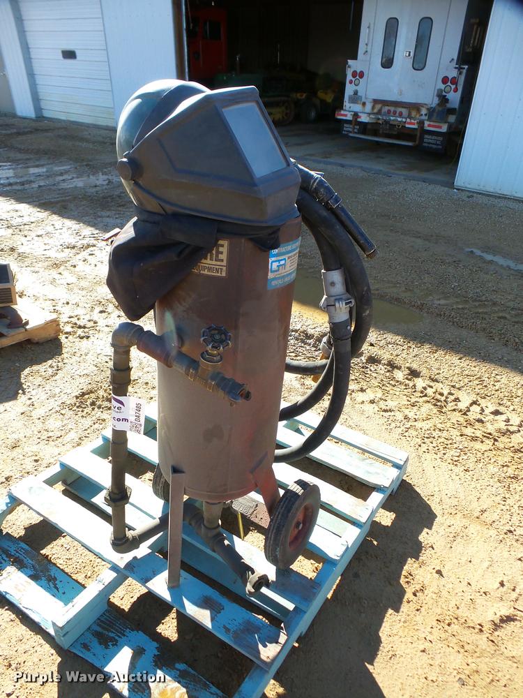 image for item DA7485 Empire F-150 sand blasting pot