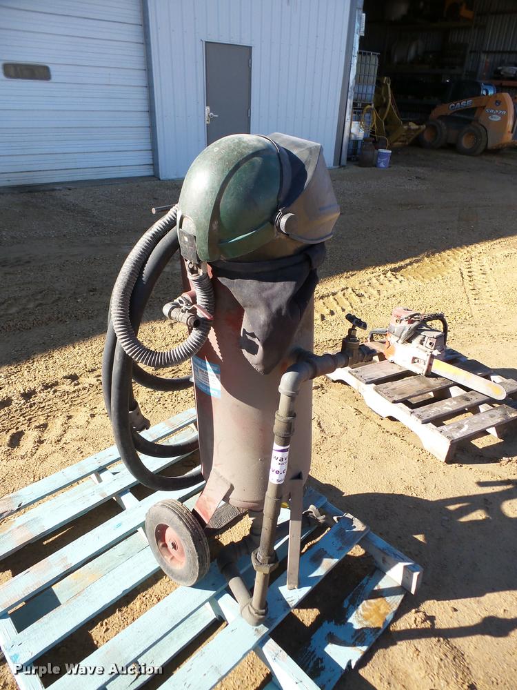 image for item DA7485 Empire F-150 sand blasting pot