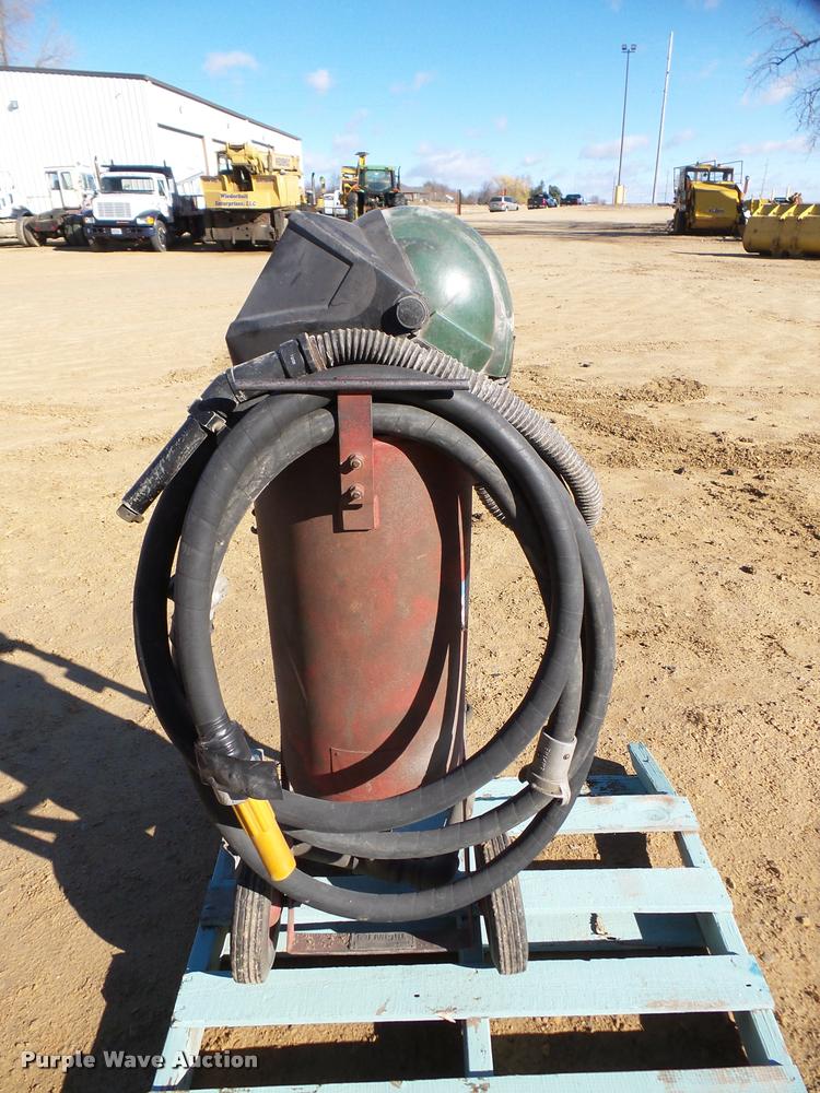 image for item DA7485 Empire F-150 sand blasting pot