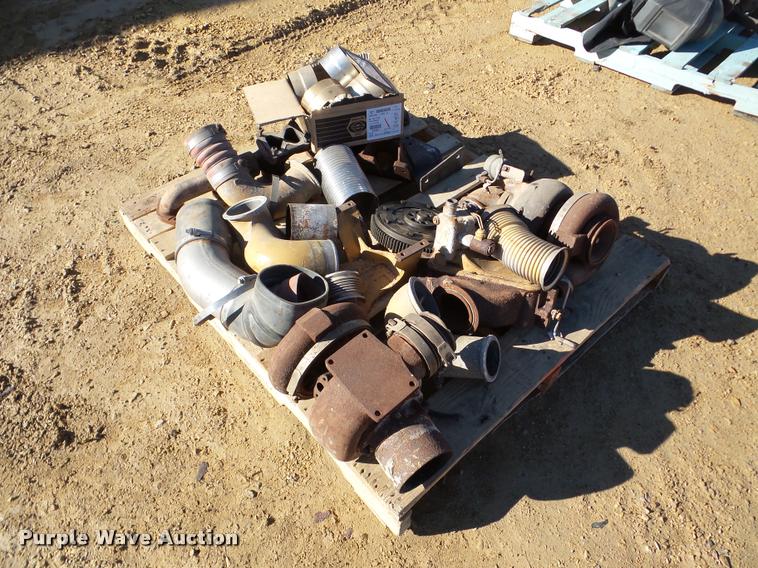 image for item DA7488 Caterpillar C-15 exhaust parts