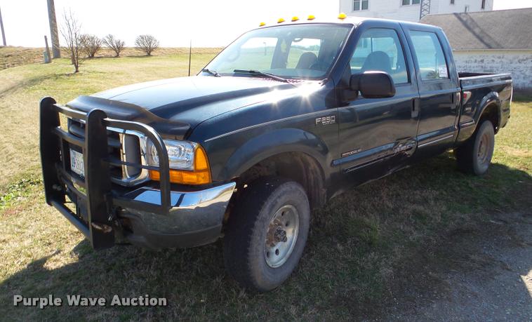 image for item DA7490 1999 Ford F250 Super Duty Crew Cab pickup truck
