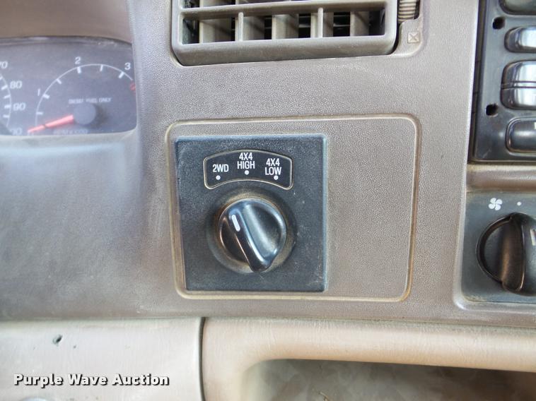 image for item DA7490 1999 Ford F250 Super Duty Crew Cab pickup truck