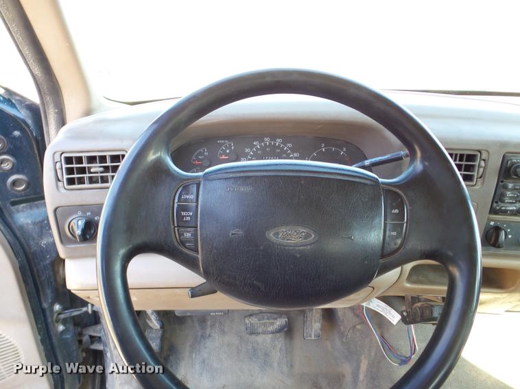 image for item DA7490 1999 Ford F250 Super Duty Crew Cab pickup truck