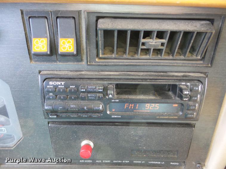 image for item DA7497 1995 Spartan Fleetwood RV