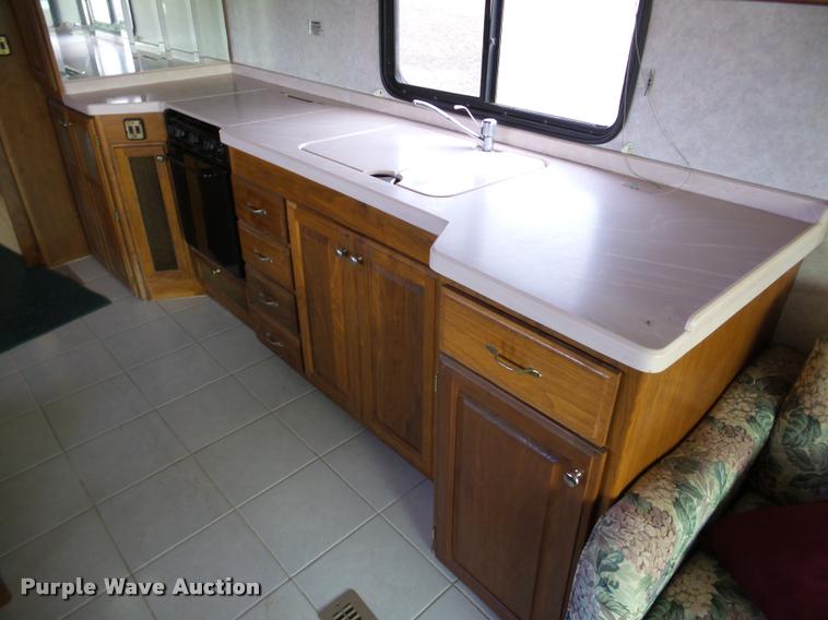 image for item DA7497 1995 Spartan Fleetwood RV