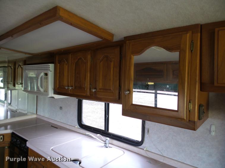 image for item DA7497 1995 Spartan Fleetwood RV