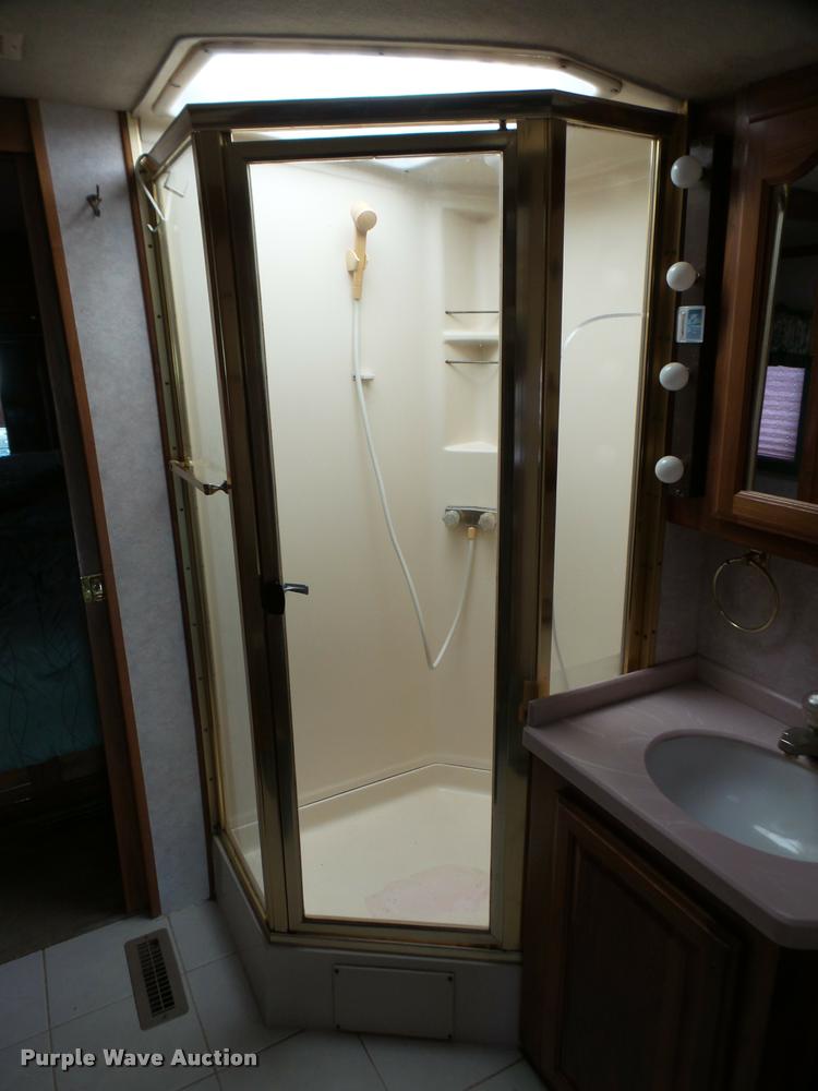 image for item DA7497 1995 Spartan Fleetwood RV