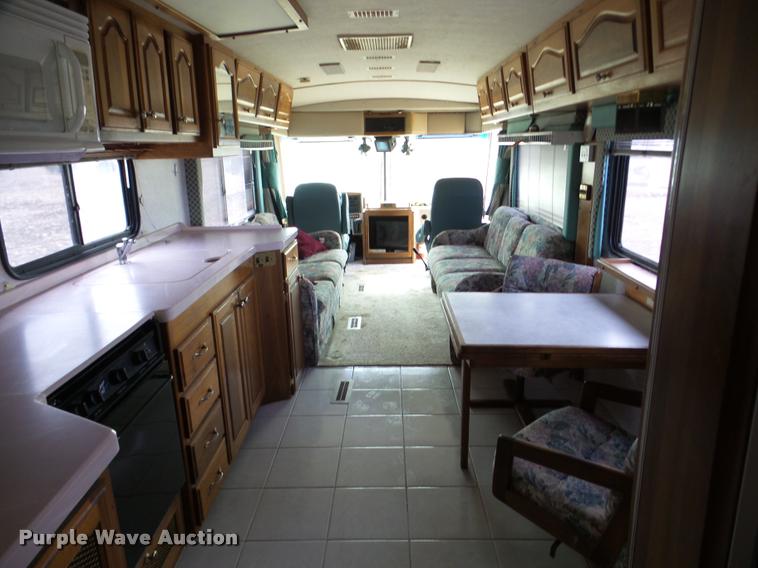 image for item DA7497 1995 Spartan Fleetwood RV