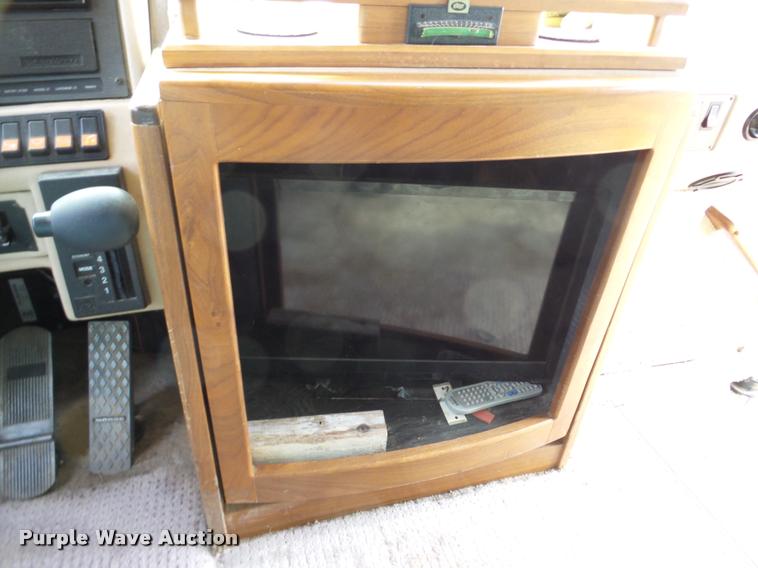 image for item DA7497 1995 Spartan Fleetwood RV