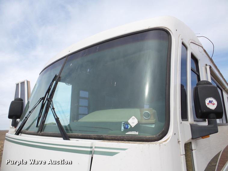 image for item DA7497 1995 Spartan Fleetwood RV