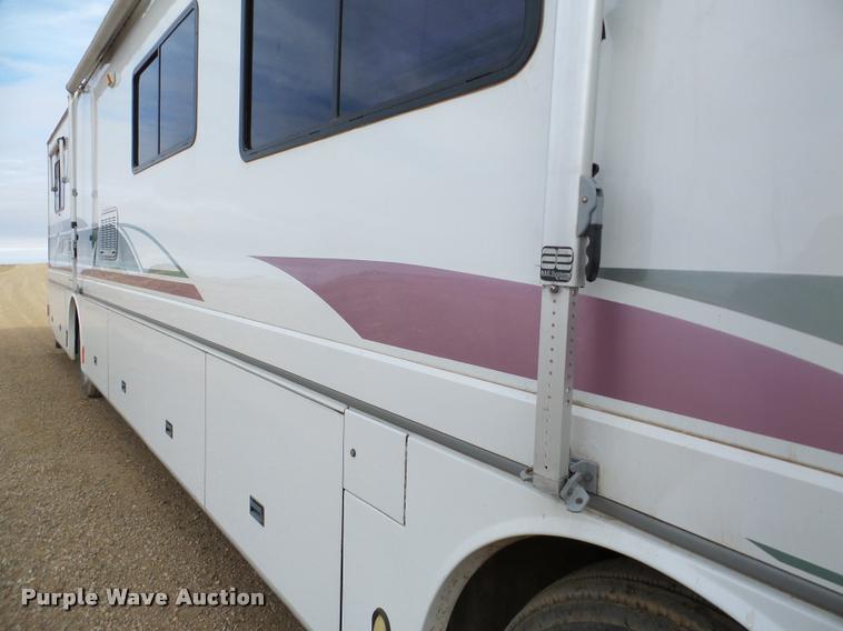 image for item DA7497 1995 Spartan Fleetwood RV