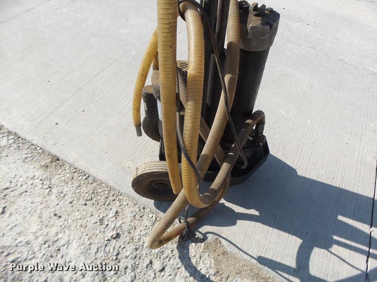 image for item DA9428 Schroeder MFS209Z03B07 hydraulic oil reclaimer