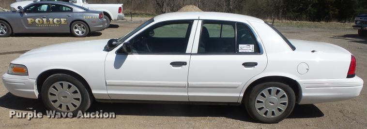 image for item DB0562 2011 Ford Crown Victoria Police Interceptor