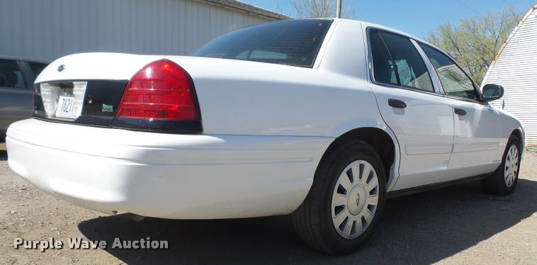 image for item DB0562 2011 Ford Crown Victoria Police Interceptor