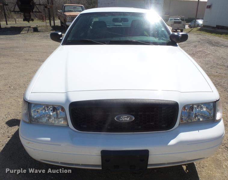 image for item DB0562 2011 Ford Crown Victoria Police Interceptor