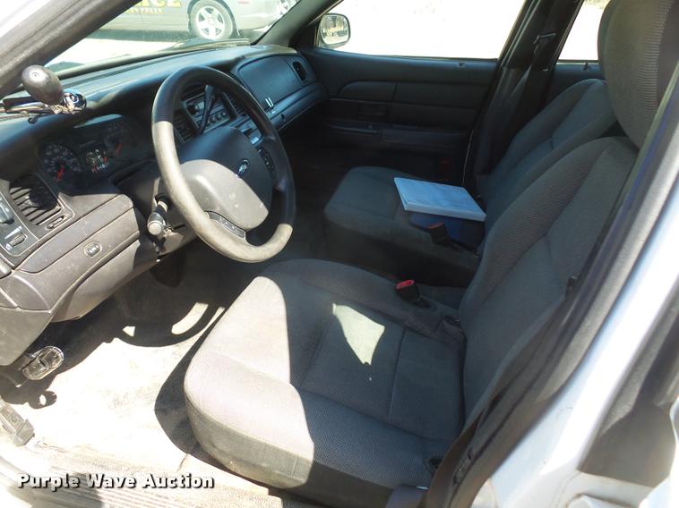 image for item DB0562 2011 Ford Crown Victoria Police Interceptor