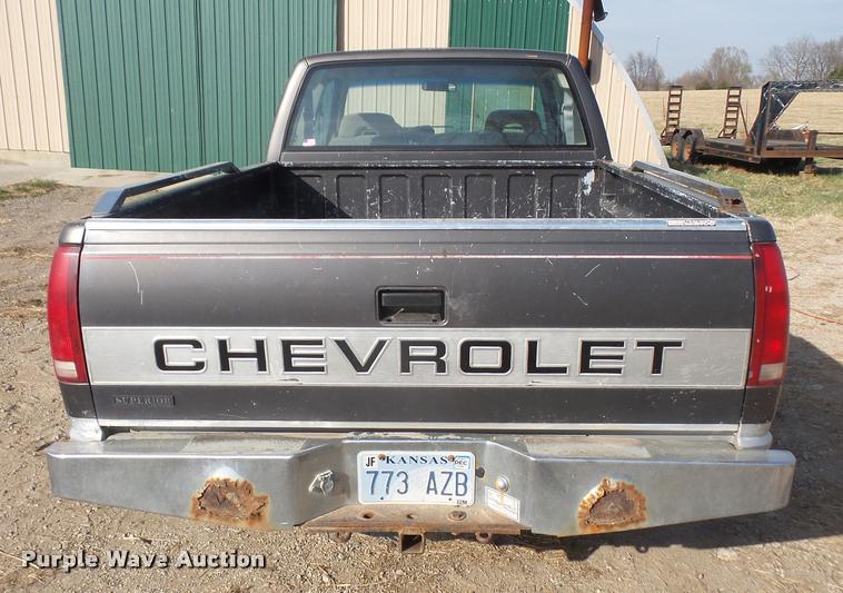 image for item DB0584 1992 Chevrolet 1500 Ext. Cab pickup truck