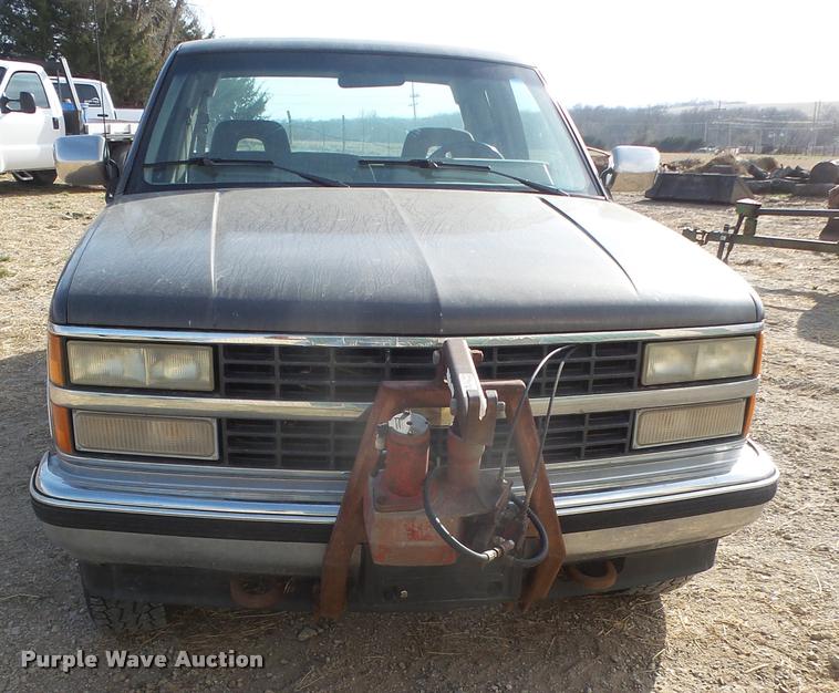 image for item DB0584 1992 Chevrolet 1500 Ext. Cab pickup truck