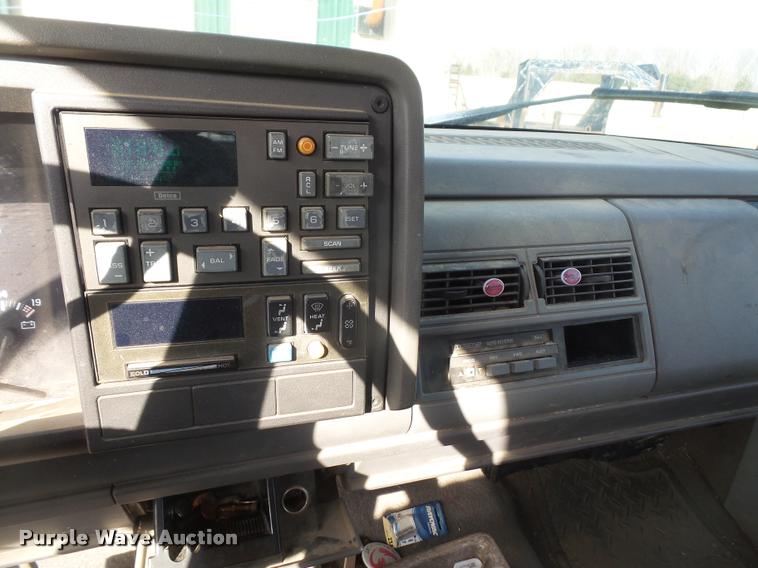 image for item DB0584 1992 Chevrolet 1500 Ext. Cab pickup truck