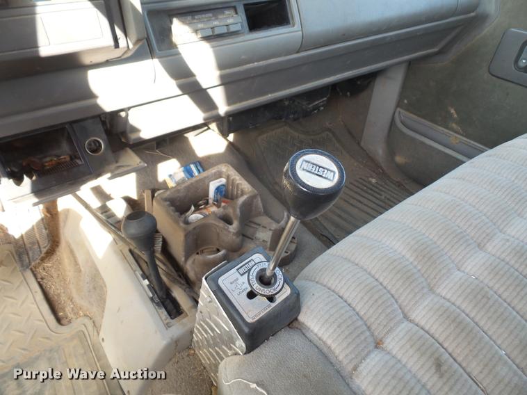 image for item DB0584 1992 Chevrolet 1500 Ext. Cab pickup truck