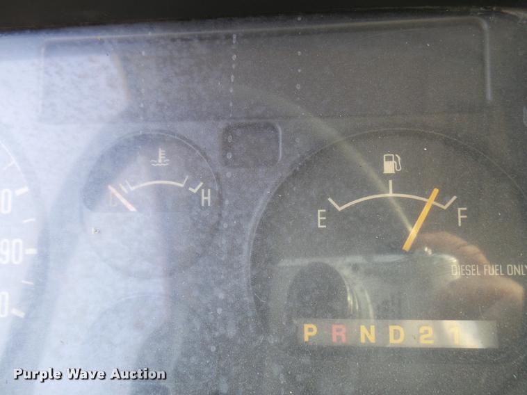 image for item DB2463 2004 Isuzu NPR flatbed truck