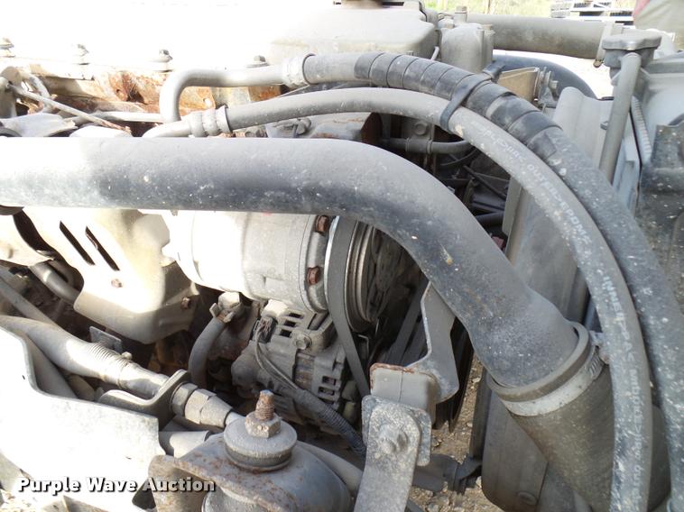 image for item DB2463 2004 Isuzu NPR flatbed truck