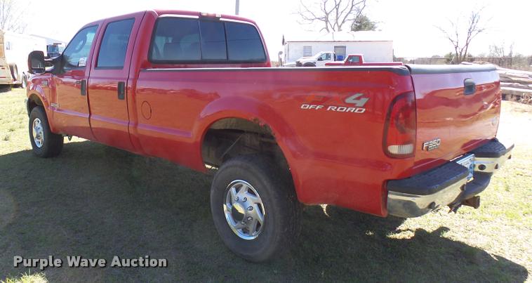 image for item DB2480 2004 Ford F350 Super Duty Crew Cab pickup truck